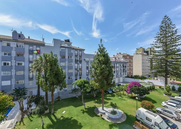 Lujo Playa Lasiesta3 *