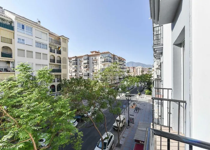 Lujo Playa Lasiesta3 *