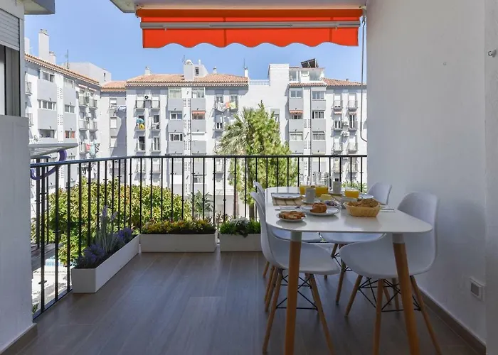 Lujo Playa Lasiesta3 *