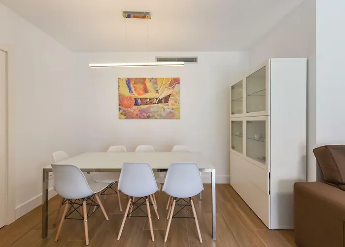 Lujo Playa Lasiesta3 *